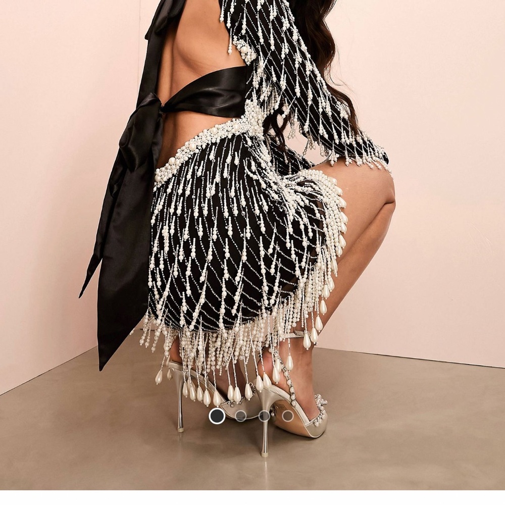 Elegant Pearl evening dress! - Picture 3 of 3
